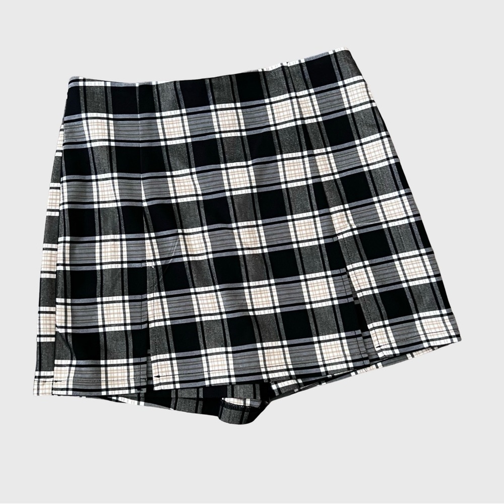 Black & White Plaid Pleated Skort for Women